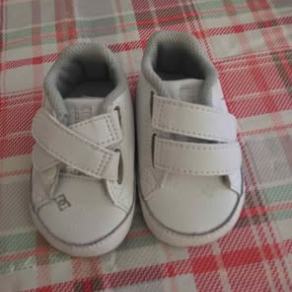 DC Baby White Velcro Sneakers